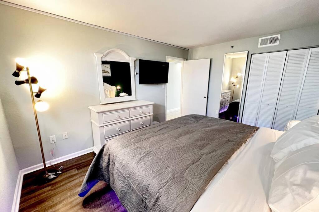 מירטל ביץ' Ocean View Condo On The Beach! מראה חיצוני תמונה